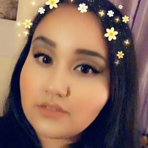 Meet your Posher, Corina